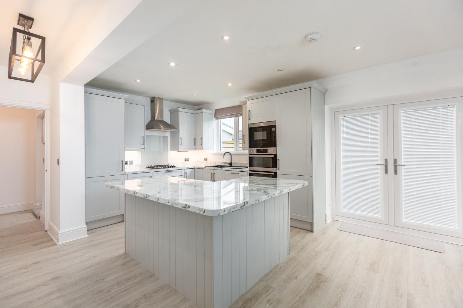 Grange Road, West Cross, Swansea, SA3 5ES